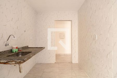 Cozinha de apartamento para alugar com 2 quartos, 55m² em Jardim Lajeado, São Paulo