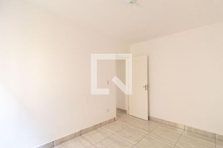 Quarto 2 de apartamento para alugar com 2 quartos, 55m² em Jardim Lajeado, São Paulo