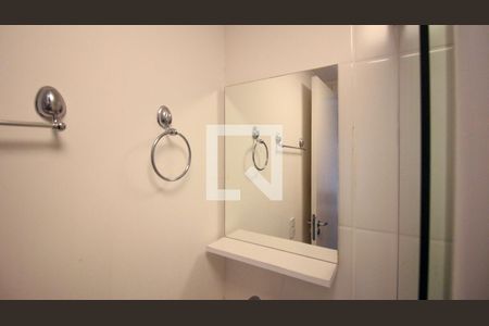 Banheiro de kitnet/studio à venda com 1 quarto, 20m² em Vila Santa Clara, São Paulo