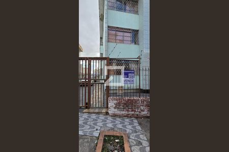 Plaquinha instalada de apartamento à venda com 2 quartos, 80m² em Alto Barroca, Belo Horizonte