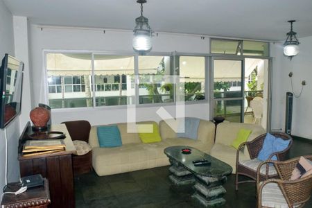 Sala de apartamento à venda com 4 quartos, 215m² em Barra da Tijuca, Rio de Janeiro