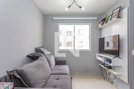 Sala de apartamento para alugar com 2 quartos, 40m² em Jardim Santa Emilia, São Paulo
