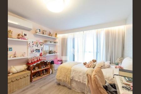 Casa à venda com 3 quartos, 608m² em Vila Mafra, São Paulo