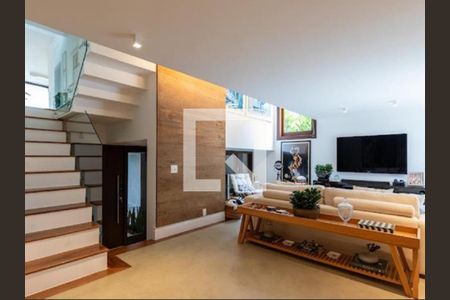 Casa à venda com 3 quartos, 608m² em Vila Mafra, São Paulo