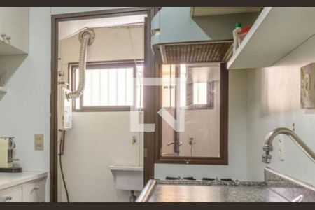 Apartamento à venda com 3 quartos, 95m² em Moema, São Paulo