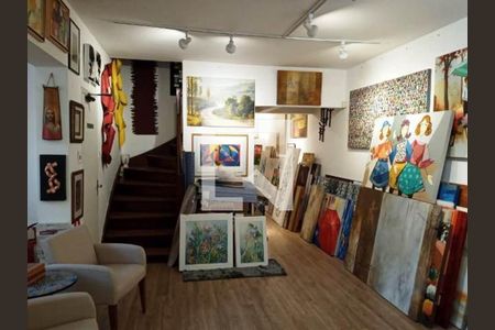 Casa à venda com 2 quartos, 149m² em Campo Belo, São Paulo