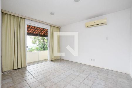Casa à venda com 4 quartos, 339m² em Vila Progresso, Niterói