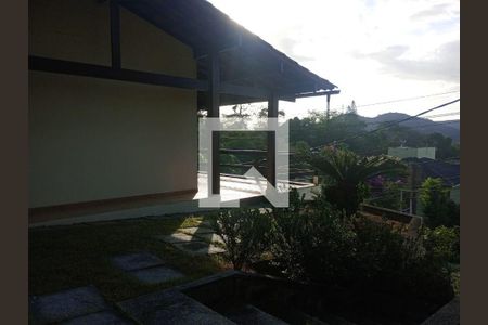 Casa à venda com 4 quartos, 339m² em Vila Progresso, Niterói
