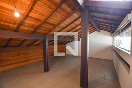 Casa à venda com 4 quartos, 339m² em Vila Progresso, Niterói