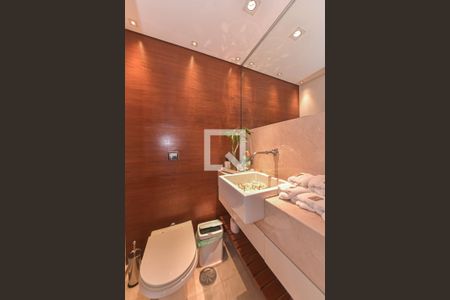 Lavabo de apartamento à venda com 3 quartos, 130m² em Campo Belo, São Paulo