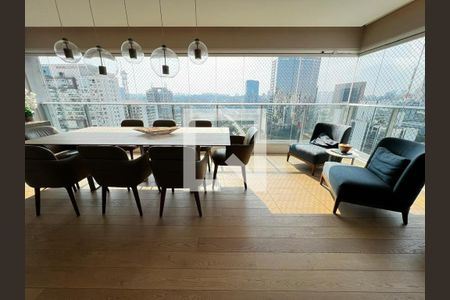 Apartamento à venda com 3 quartos, 132m² em Vila Gertrudes, São Paulo