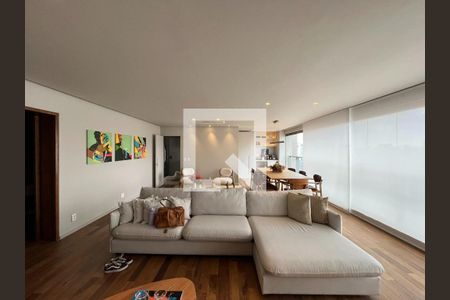 Apartamento à venda com 2 quartos, 154m² em Vila Nova Conceição, São Paulo
