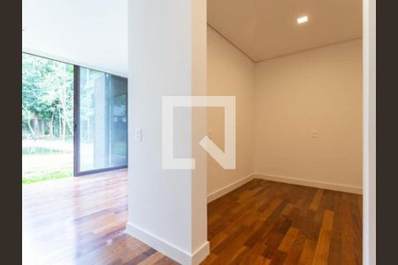 Casa à venda com 5 quartos, 734m² em Chácara Flora, São Paulo