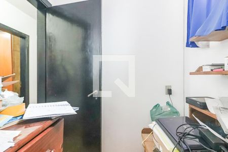 Quarto 3 de casa à venda com 5 quartos, 200m² em Ferreira, São Paulo