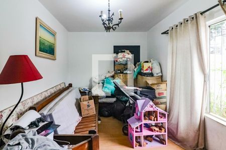 Sala de casa à venda com 5 quartos, 200m² em Ferreira, São Paulo