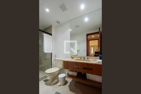 Banheiro de apartamento para alugar com 1 quarto, 64m² em Barra da Tijuca, Rio de Janeiro