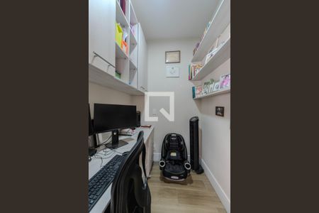 Escritório de apartamento à venda com 3 quartos, 123m² em Consolação, São Paulo