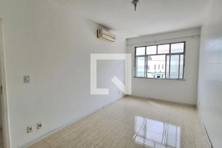 Quarto de casa para alugar com 1 quarto, 77m² em Jardim Vinte E Cinco de Agosto, Duque de Caxias
