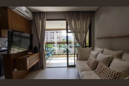 Sala de apartamento para alugar com 2 quartos, 70m² em Recreio dos Bandeirantes, Rio de Janeiro