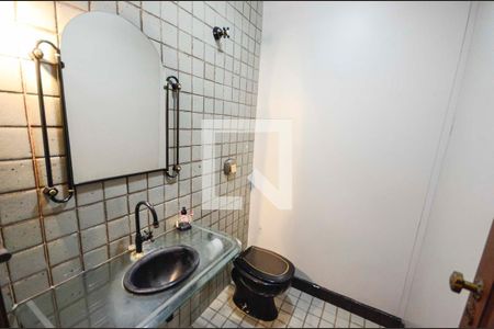 Lavabo de apartamento à venda com 4 quartos, 160m² em Tijuca, Rio de Janeiro