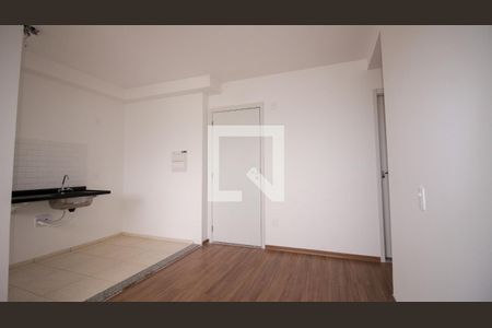 Sala de apartamento para alugar com 2 quartos, 45m² em Cidade São Mateus, São Paulo