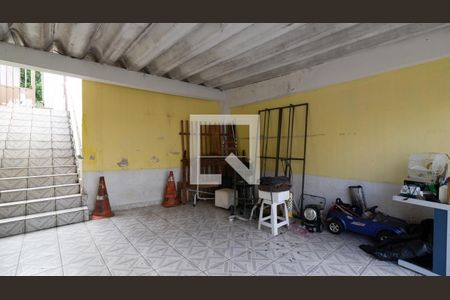 Garagem de casa à venda com 2 quartos, 100m² em Vila Paranagua, São Paulo