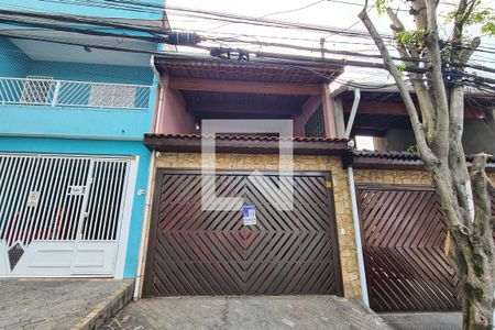 Fachada de casa à venda com 3 quartos, 222m² em Jardim Catarina, São Paulo
