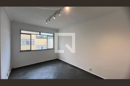 Sala  de apartamento para alugar com 3 quartos, 70m² em Alto de Pinheiros, São Paulo