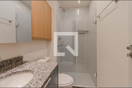 Banheiro de apartamento para alugar com 1 quarto, 27m² em Vila Mariana, São Paulo