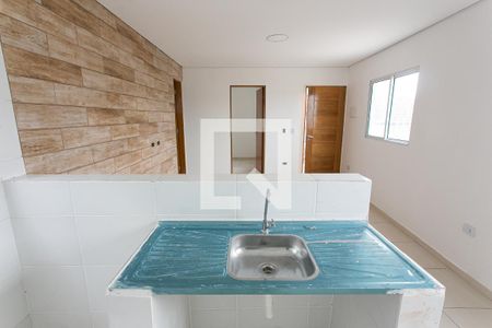 Cozinha de casa para alugar com 1 quarto, 55m² em Penha de França, São Paulo
