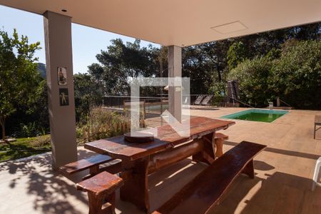 Churrasqueira de casa à venda com 3 quartos, 200m² em Parque do Engenho, Nova Lima
