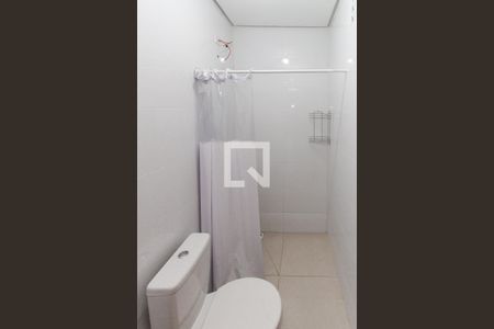 Banheiro de apartamento à venda com 1 quarto, 28m² em Vila Gustavo, São Paulo