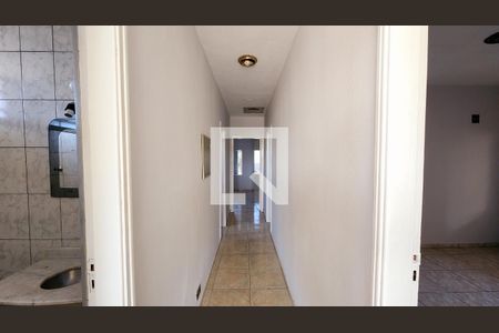 Corredor de casa para alugar com 3 quartos, 540m² em Anhangabaú, Jundiaí