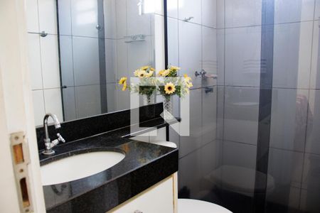 Banheiro do Quarto 3 de casa de condomínio para alugar com 3 quartos, 165m² em Jardim dos Hibiscos, Ribeirão Preto
