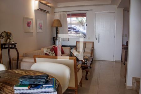 Sala de casa de condomínio para alugar com 3 quartos, 165m² em Jardim dos Hibiscos, Ribeirão Preto