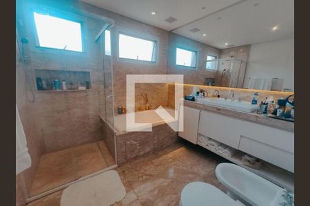 Foto 14 de casa à venda com 5 quartos, 450m² em Alto de Pinheiros, São Paulo