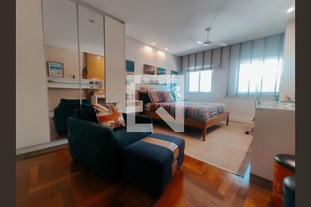 Foto 16 de casa à venda com 5 quartos, 450m² em Alto de Pinheiros, São Paulo