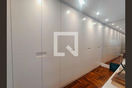 Foto 15 de casa à venda com 5 quartos, 450m² em Alto de Pinheiros, São Paulo