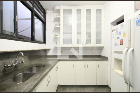 Cozinha de casa à venda com 4 quartos, 830m² em Morumbi, São Paulo