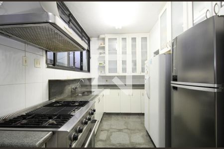 Cozinha de casa à venda com 4 quartos, 830m² em Morumbi, São Paulo