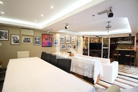 Área comum de casa à venda com 4 quartos, 830m² em Morumbi, São Paulo
