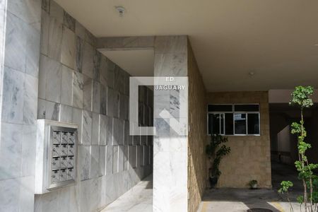 Área comum - Hall da entrada de apartamento para alugar com 3 quartos, 83m² em Olaria, Rio de Janeiro