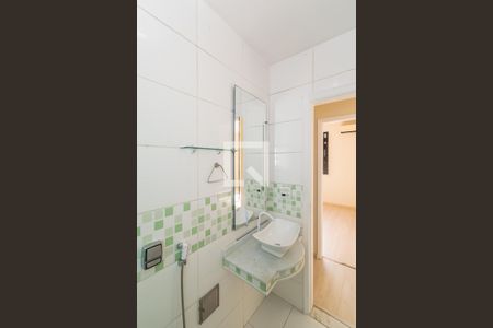 Banheiro de apartamento para alugar com 3 quartos, 83m² em Olaria, Rio de Janeiro
