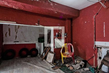Garagem de casa à venda com 2 quartos, 322m² em Vila Carbone, São Paulo