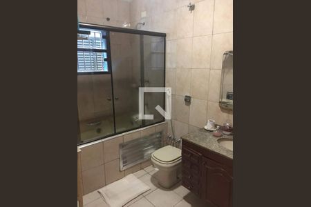 Banheiro  de casa à venda com 3 quartos, 207m² em City Bussocaba, Osasco