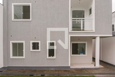 Fachada de casa à venda com 3 quartos, 100m² em Itaipu, Niterói