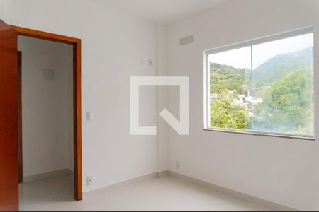 Quarto 2 de casa à venda com 3 quartos, 100m² em Itaipu, Niterói