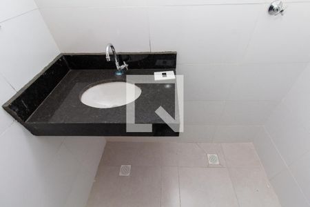 Banheiro de apartamento à venda com 2 quartos, 37m² em Vila Matilde, São Paulo
