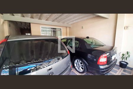 Garagem de casa à venda com 2 quartos, 165m² em Cidade das Flores, Osasco