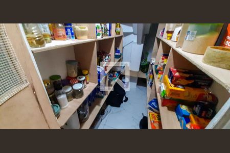 Dispensa de casa à venda com 2 quartos, 165m² em Cidade das Flores, Osasco